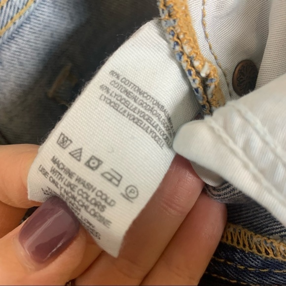 WE THE FREE | FREE PEOPLE Women's 24 Lita High Rise Distressed Crop Denim - Picture 9 of 13